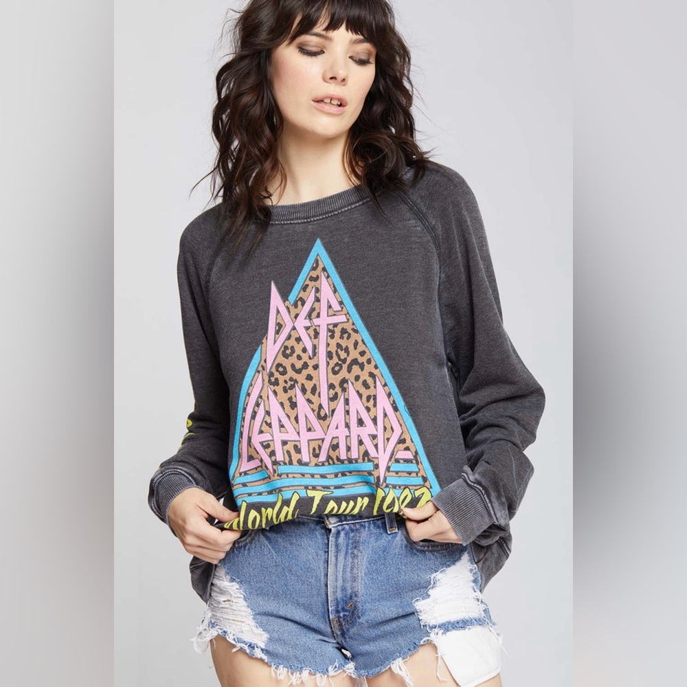Recycles Karma- Def Leppard World Tour 1987 Sweatshirt- EUC SIZE MEDIUM
